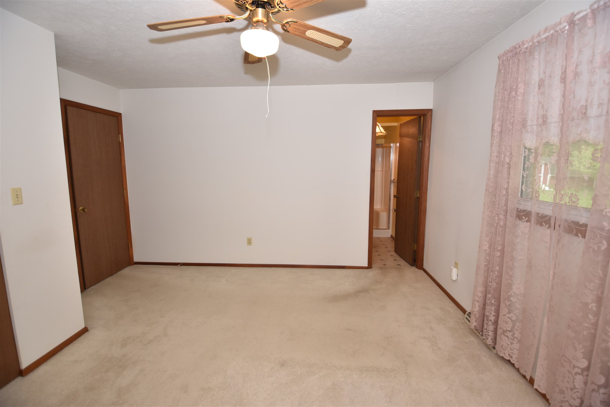 54560 Buckeye Road Mishawaka, IN 46545 - Photo 23 of 33 Gallery Image 23