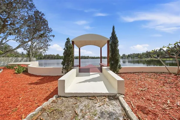 $850,000 | 20140 West County Line Road, Lutz, FL 33558