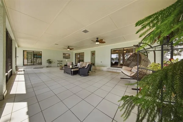 $850,000 | 20140 West County Line Road, Lutz, FL 33558