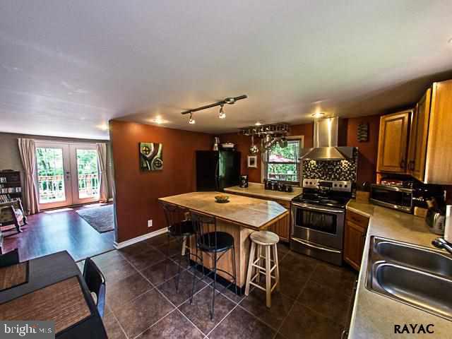 195 Canal Road York, PA 17406 - Photo 5 of 35 Gallery Image 5