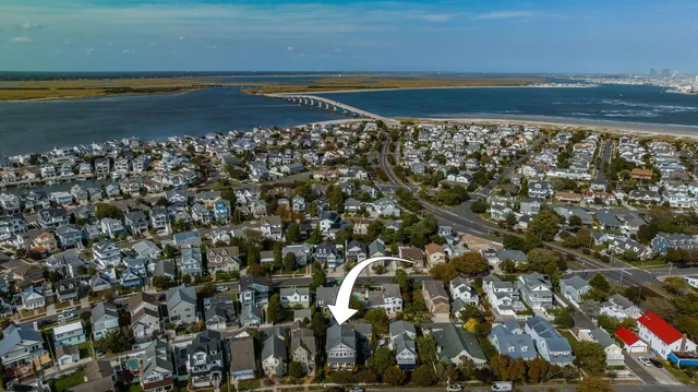 $2,850,000 | 230 West Seaspray Road, Ocean City, NJ 08226