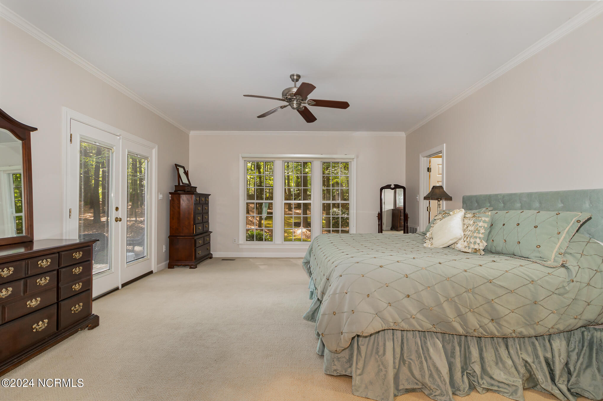 2512 Sunnystone Way Raleigh, NC 27613 - Photo 26 of 49 032_img_3069-edit