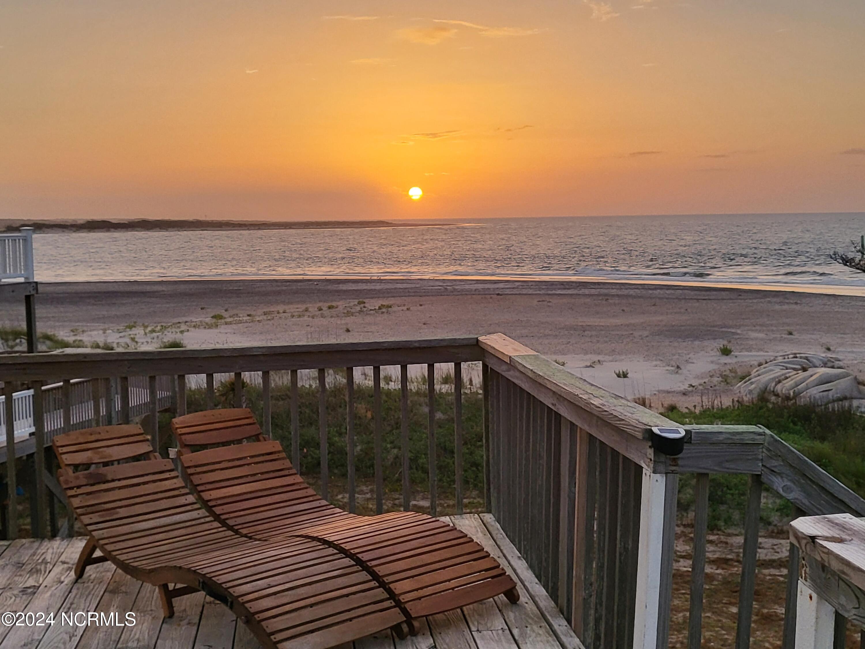 South facing, get Sunrise and Sunsets...