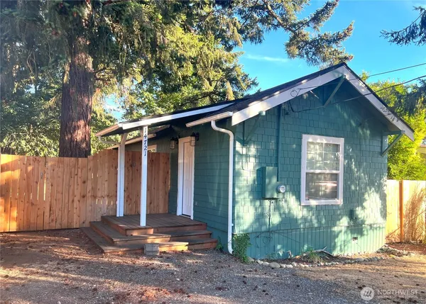 $300,000 | 14721 Portland Avenue Southwest, Lakewood, WA 98498