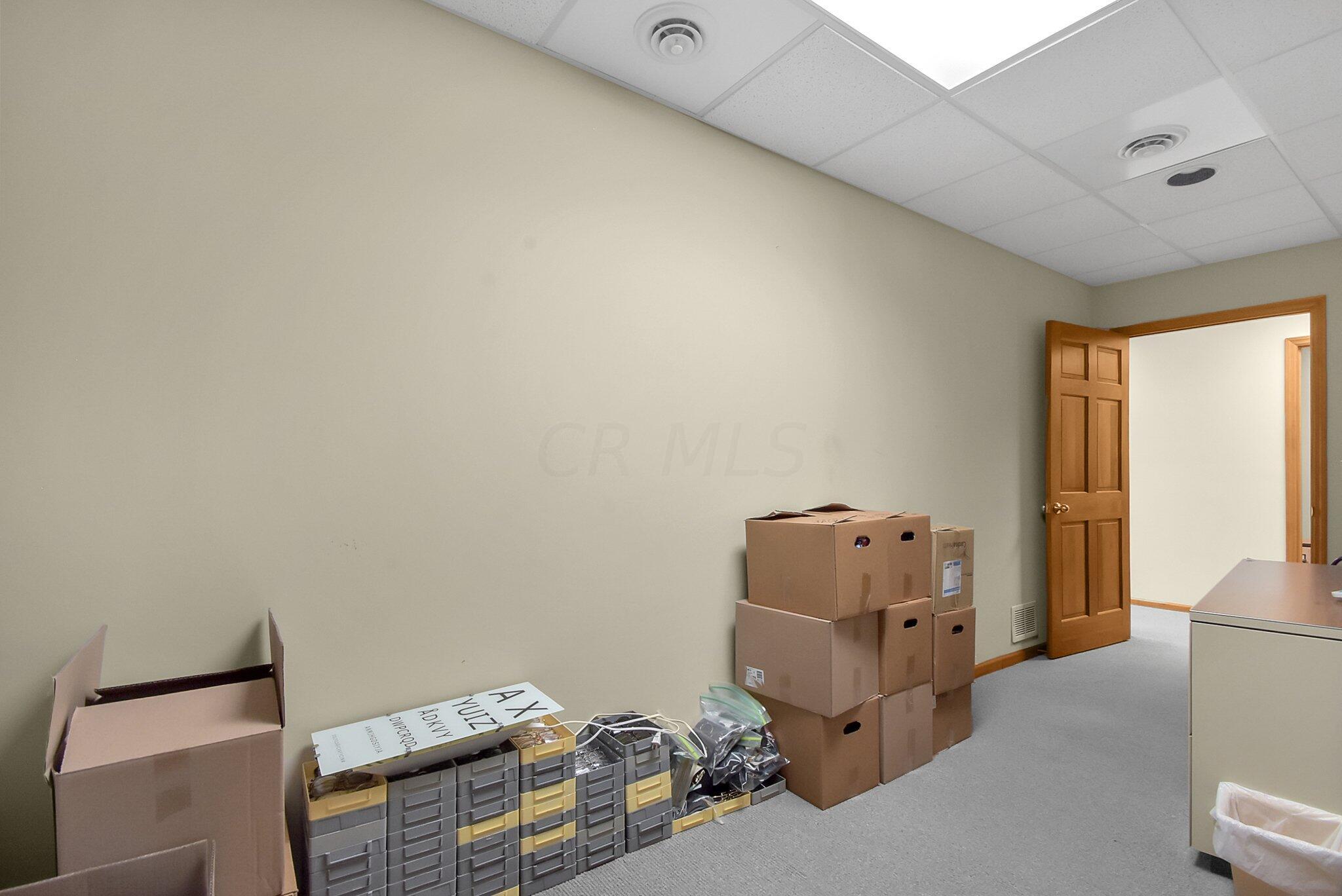 1906 Bethel Road Columbus, OH 43235 - Photo 15 of 22 Office