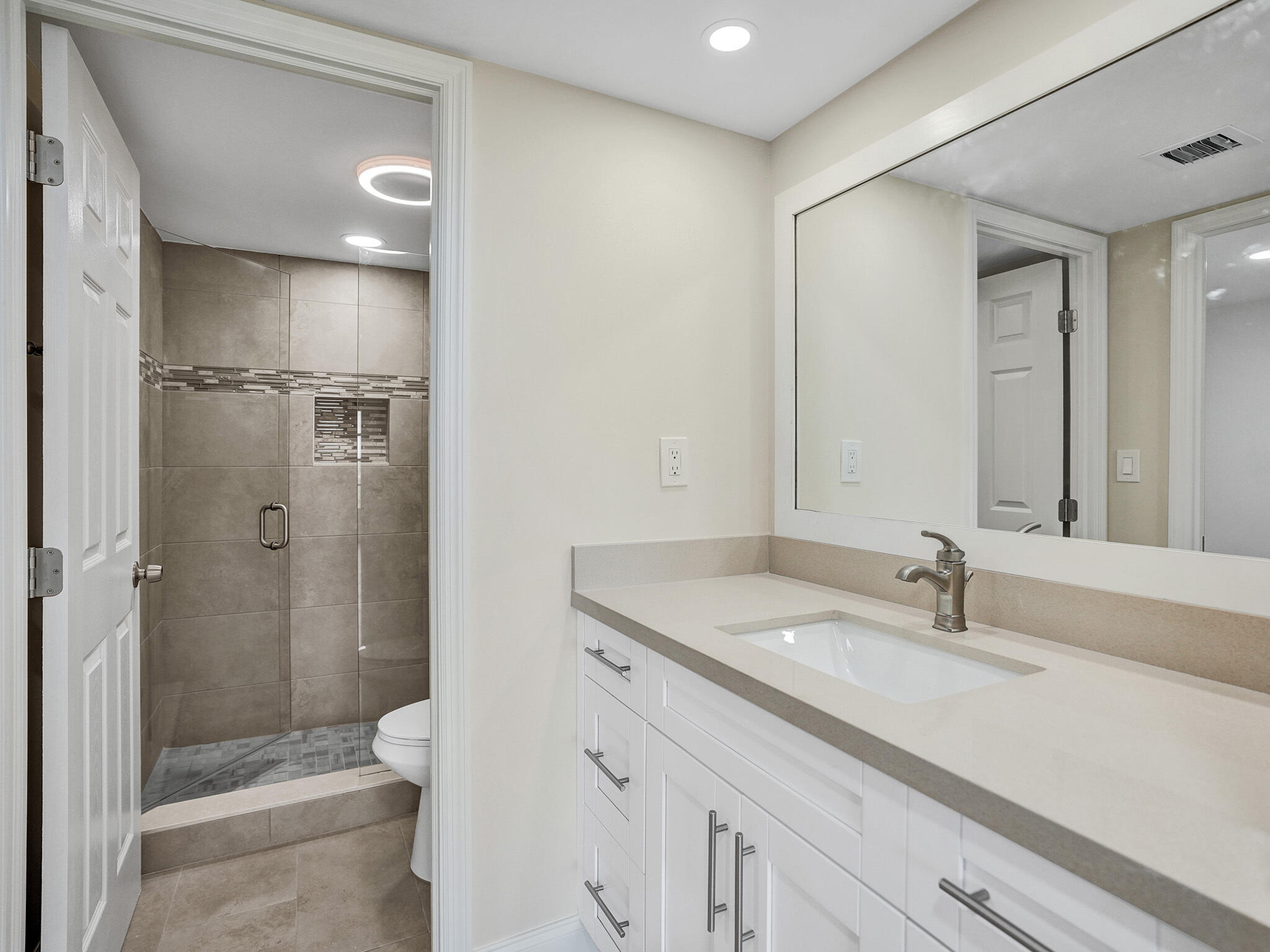 10777 West Sample Road, Unit 1008 Coral Springs, FL 33065 - Photo 37 of 43 DSC03522