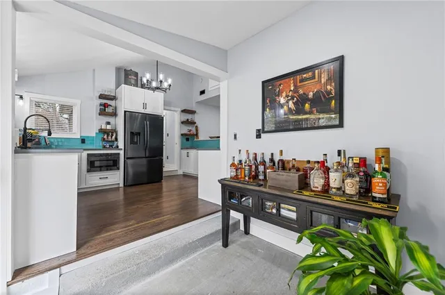 $314,000 | 401 Southwest 18 Street, Blue Springs, MO 64015