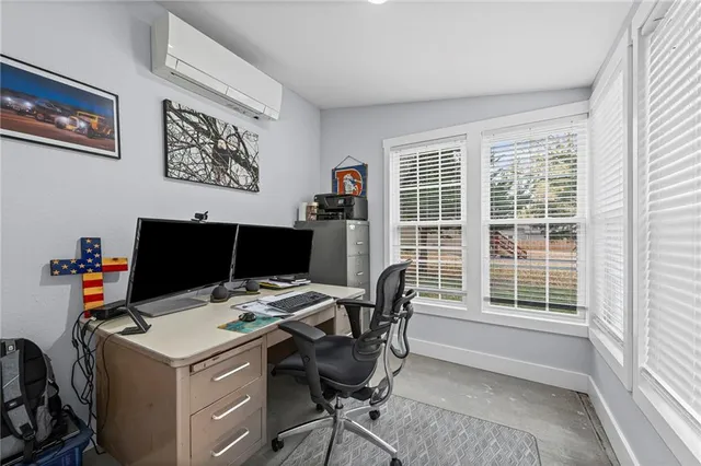 $314,000 | 401 Southwest 18 Street, Blue Springs, MO 64015