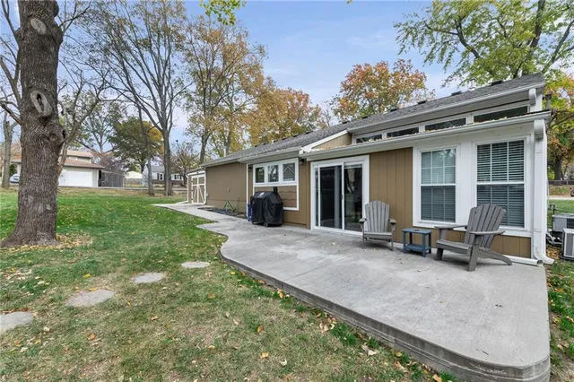 $314,000 | 401 Southwest 18 Street, Blue Springs, MO 64015