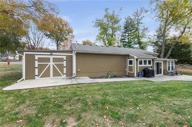 $314,000 | 401 Southwest 18 Street, Blue Springs, MO 64015