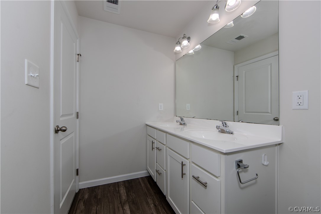 8000 Oxer Road North Chesterfield, VA 23235 - Photo 17 of 31 Gallery Image 17