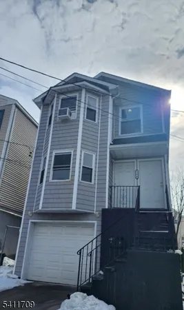 $2,500 | 144 Warren Street, Paterson, NJ 07524