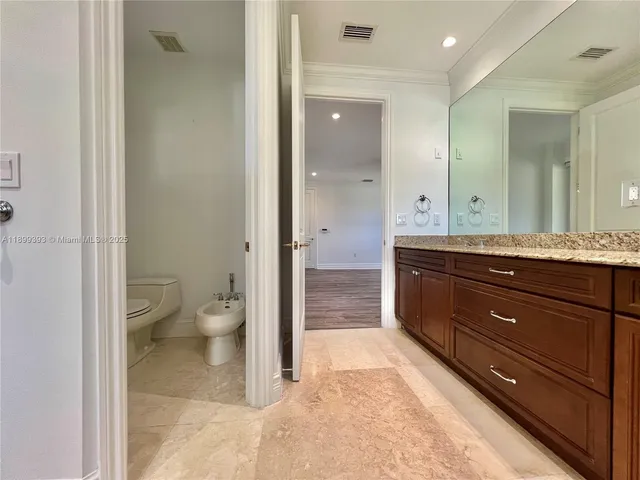 a view of a room with an empty space