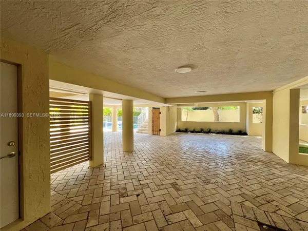 $18,950 | 573 Satinwood Drive, Key Biscayne, FL 33149