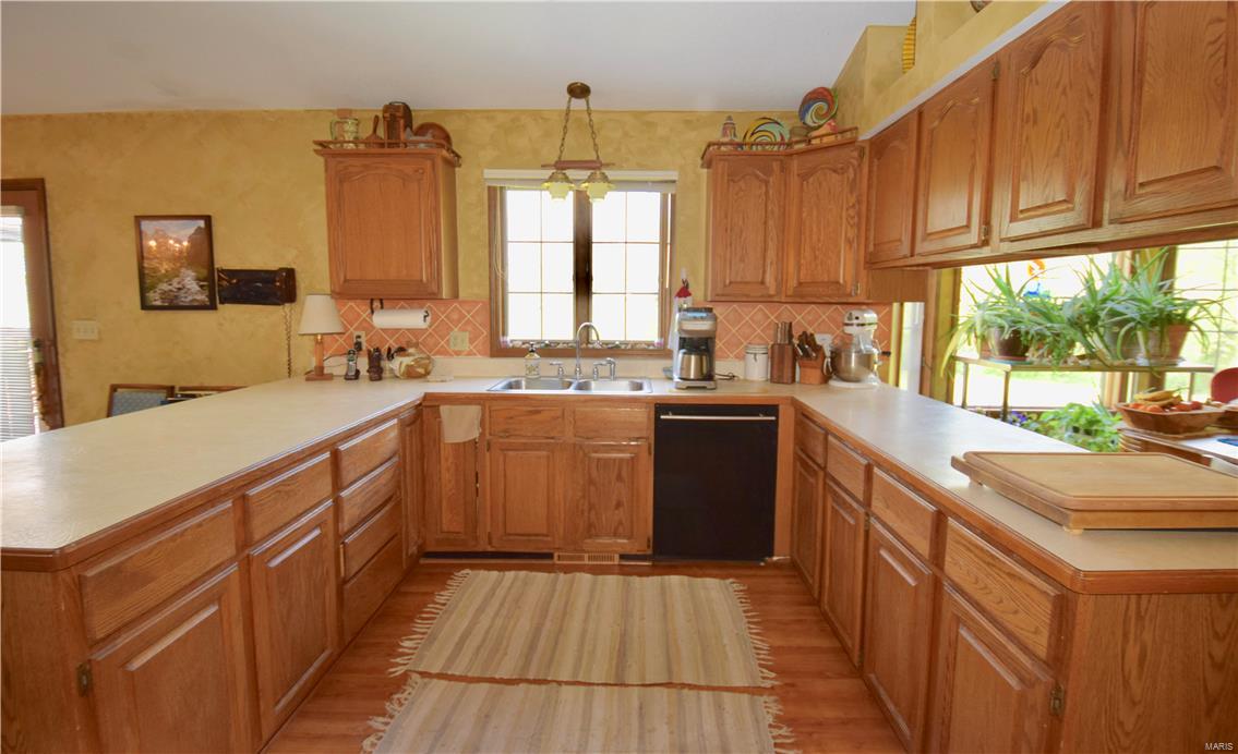 7360 Jerusalem Road Edwardsville, IL 62025 - Photo 3 of 67