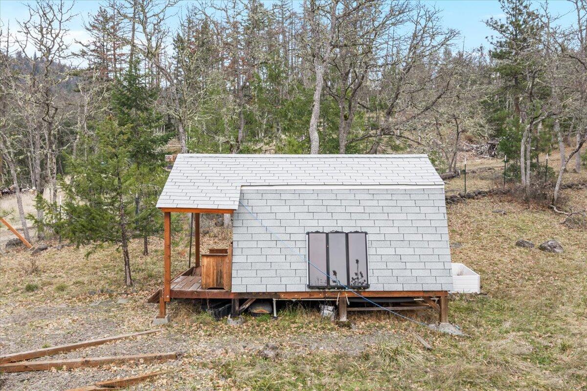 1203 Tyler Creek Road Ashland, OR 97520 - Photo 22 of 29 Cabin