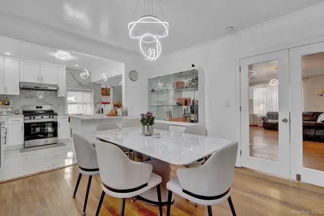 $1,298,000 | 34-08 Murray Lane | Murray Hill - Flushing