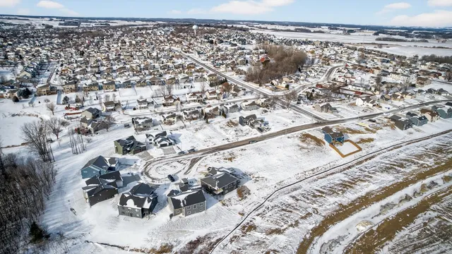 $670,000 | 6128 Cody Lane Northwest, Rochester, MN 55901