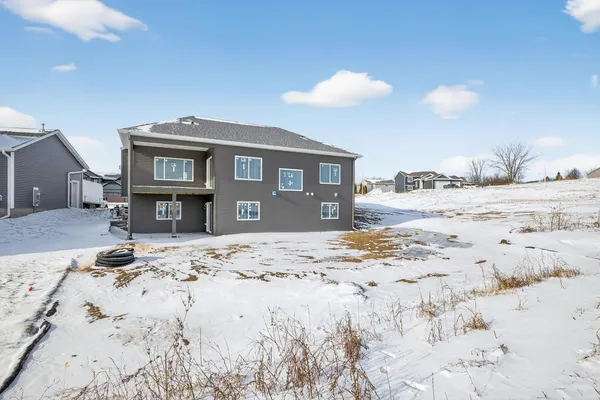 $670,000 | 6128 Cody Lane Northwest, Rochester, MN 55901
