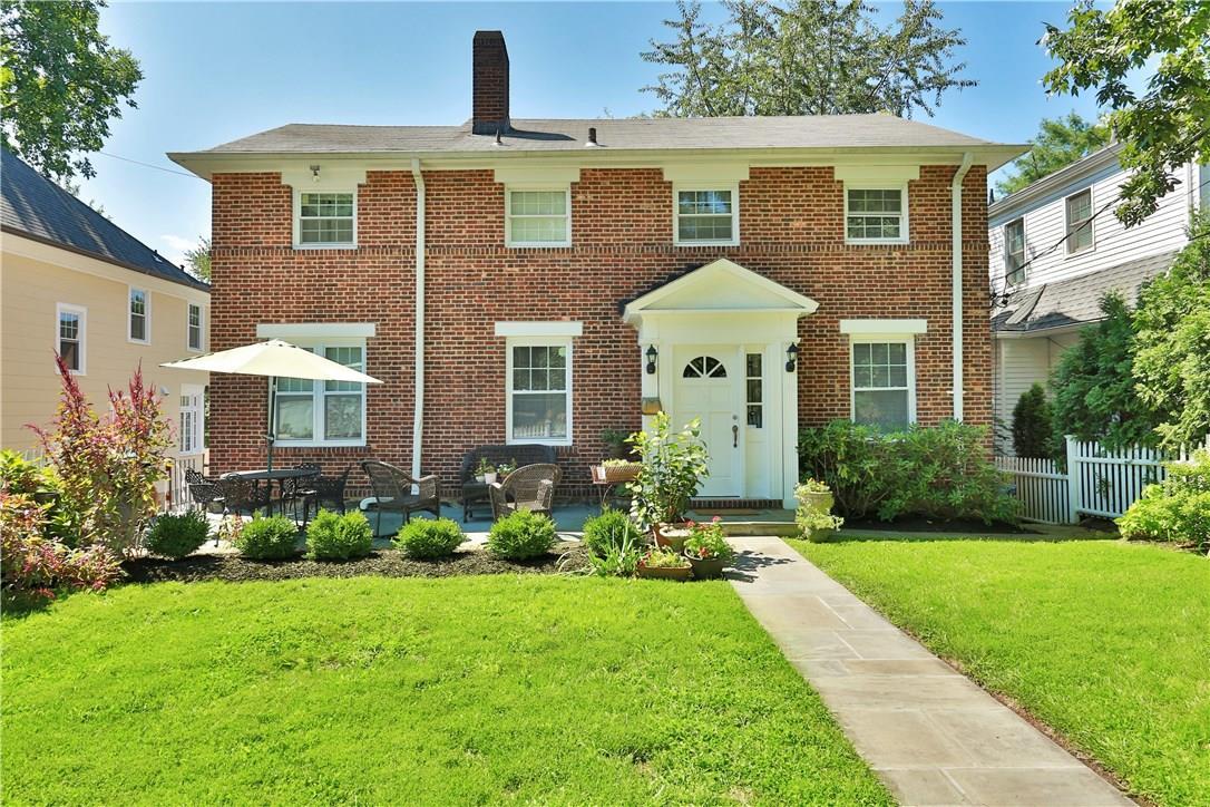 Welcome to 90 Perth Avenue