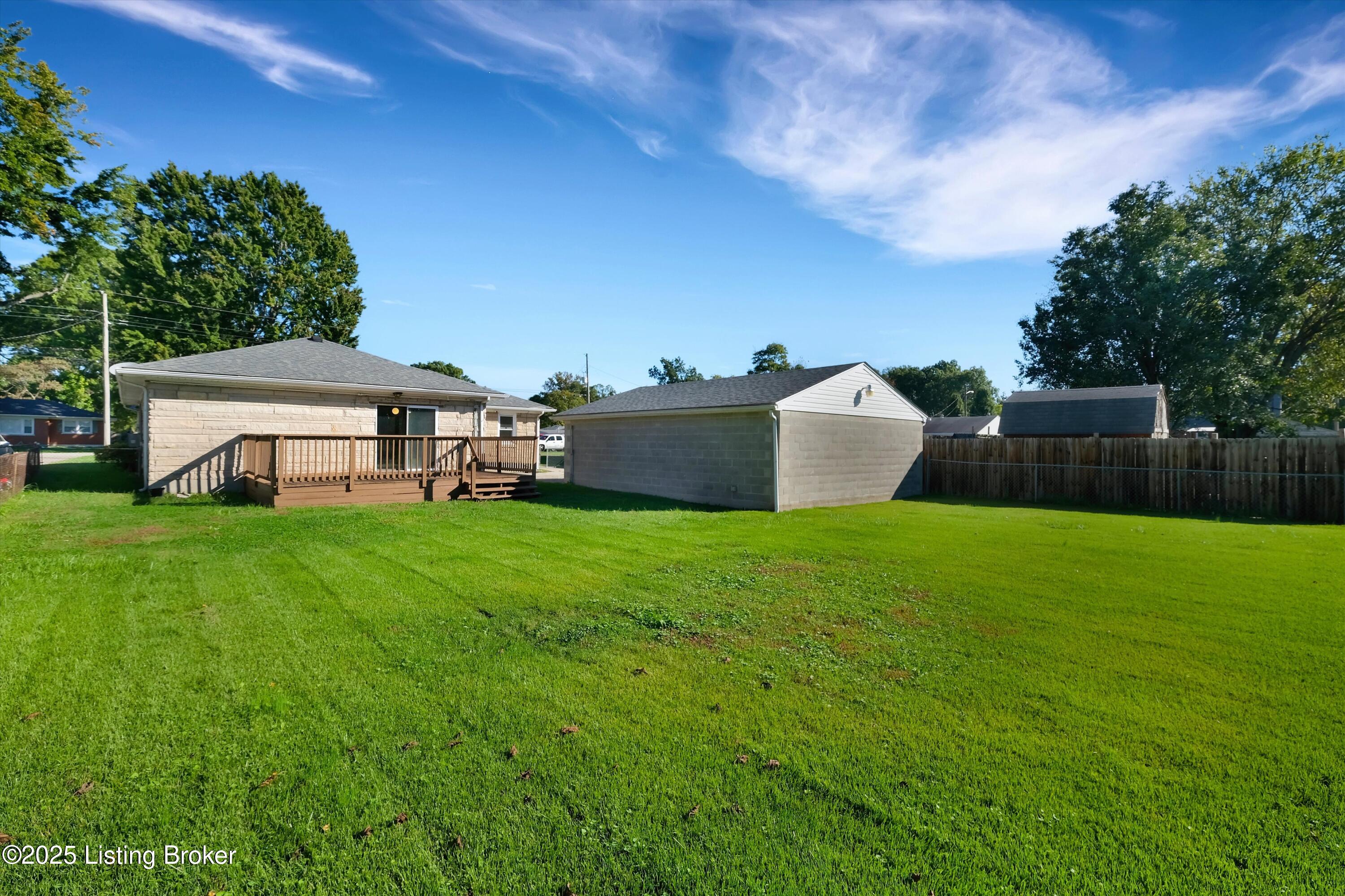 5202 Rodgers Road Louisville, KY 40258 - Photo 35 of 39 35-5202 Rogers Ave
