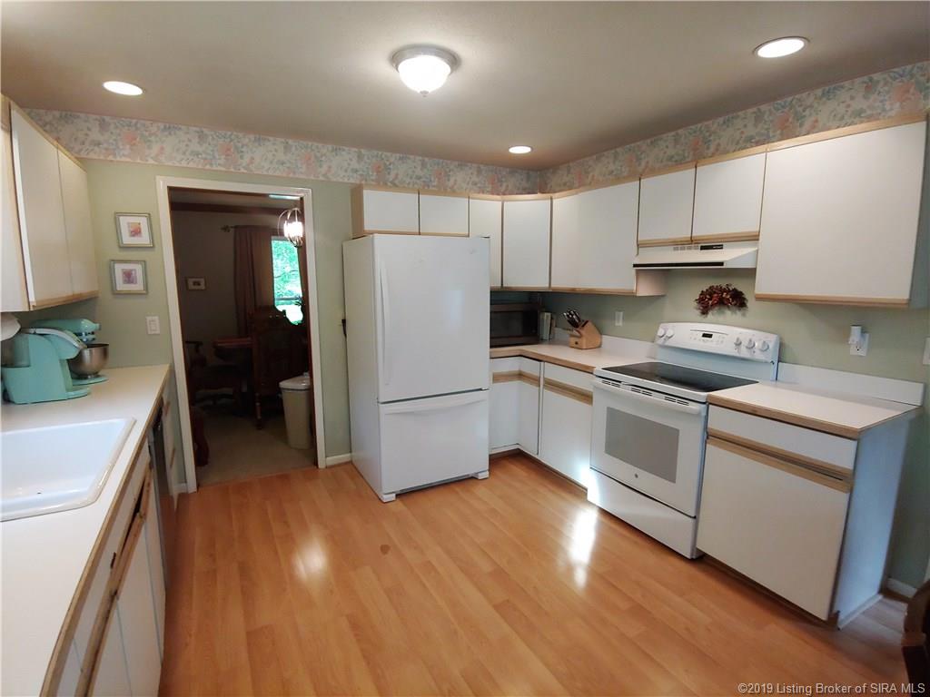 6008 Springcrest Drive Georgetown, IN 47122 - Photo 11 of 38