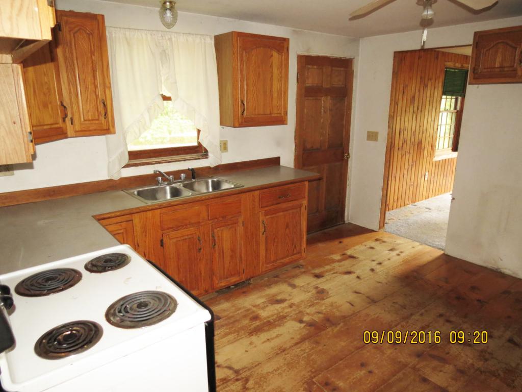 7 Byam Road New Boston, NH 03070 - Photo 4 of 35