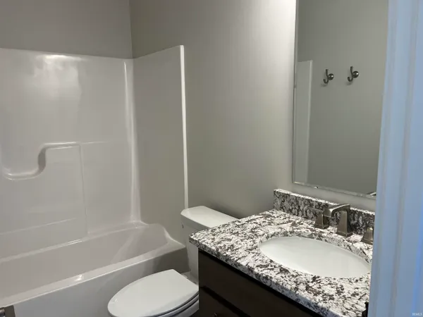 $2,600 | 6956 Barlow Court, Newburgh, IN 47630