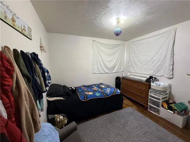 $185,000 | 3550 South Park Road, Bethel Park, PA 15102