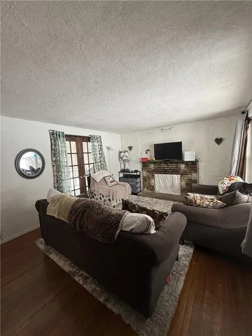 $185,000 | 3550 South Park Road, Bethel Park, PA 15102