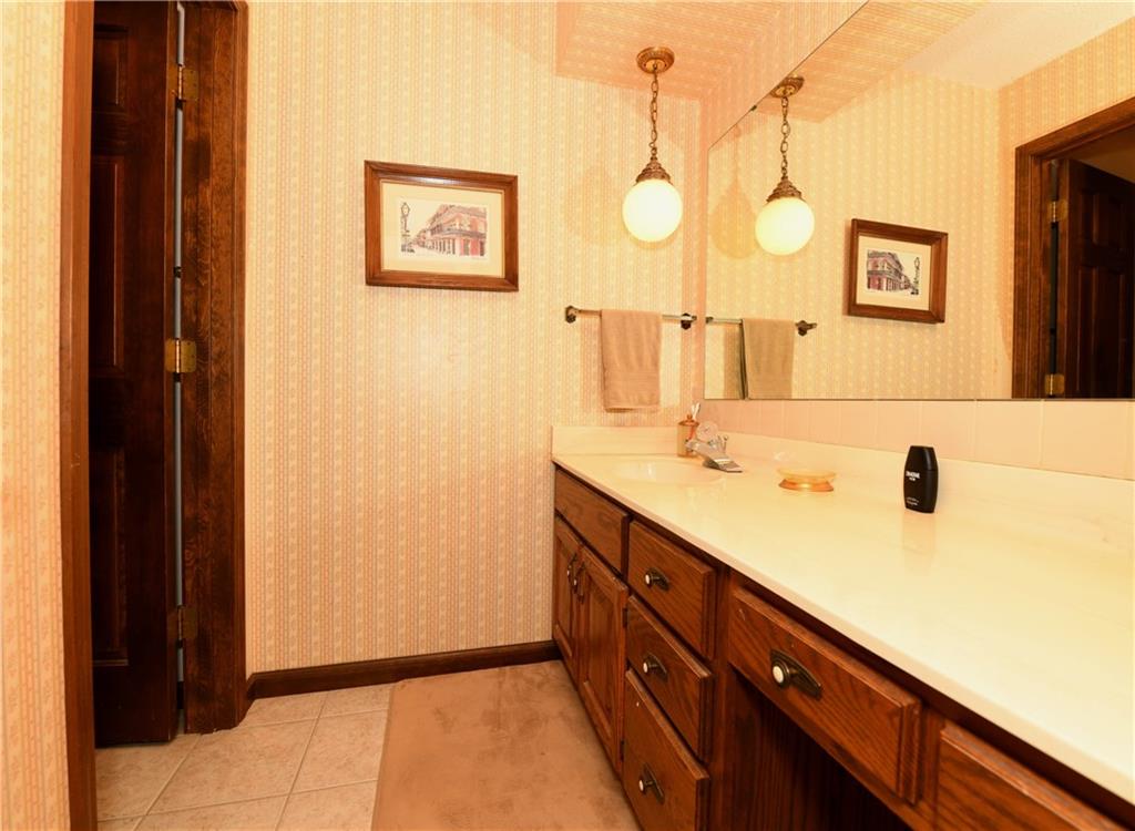 8229 Forward Pass Road Indianapolis, IN 46217 - Photo 17 of 30 Gallery Image 17