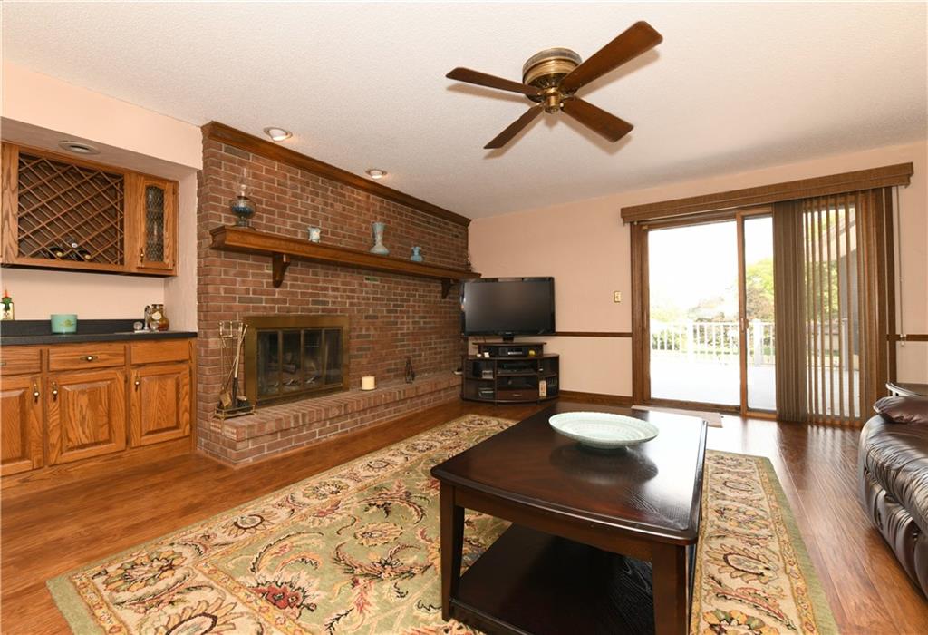 8229 Forward Pass Road Indianapolis, IN 46217 - Photo 9 of 30 Gallery Image 9