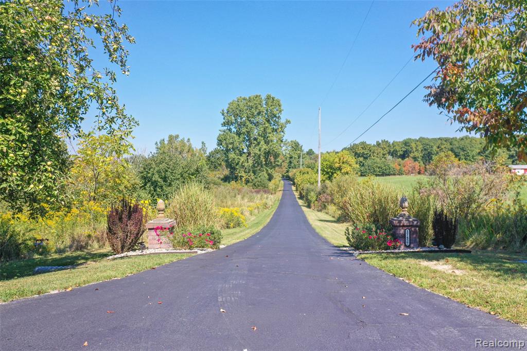 11457 Lapeer Road Davison, MI 48423 - Photo 75 of 96