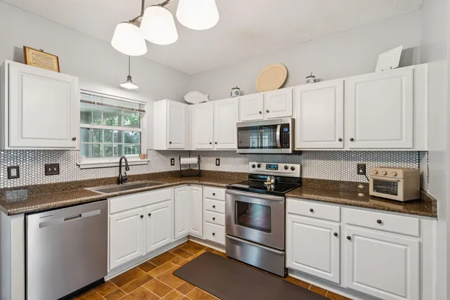 $399,900 | 5402 Woodbreeze Drive, North Charleston, SC 29420