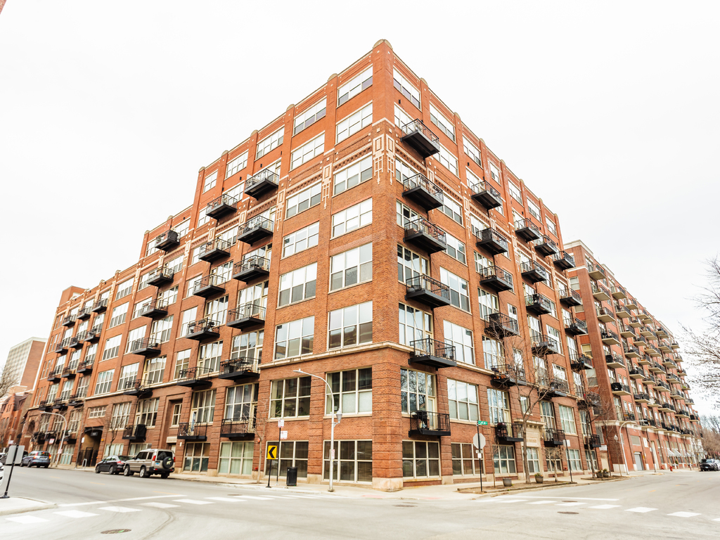 1500 West Monroe Street, Unit 307 Chicago, IL 60607 - Photo 1 of 14 Gallery Image 1