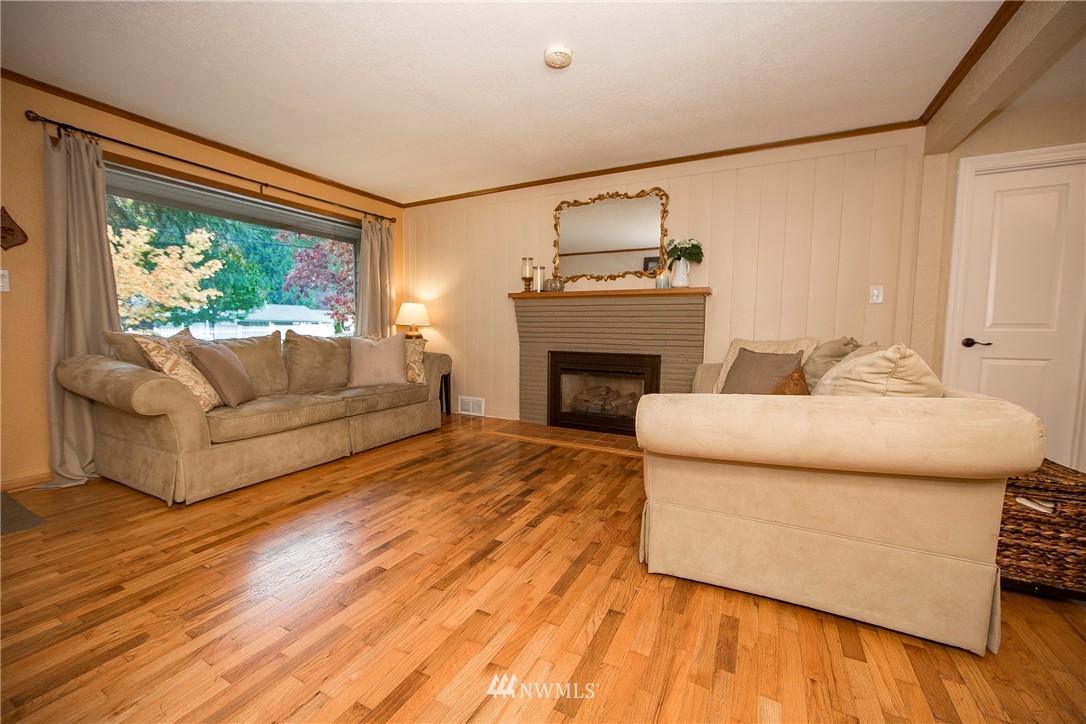 19726 100th Avenue Northeast Bothell, WA 98011 - Photo 2 of 19 Gallery Image 2