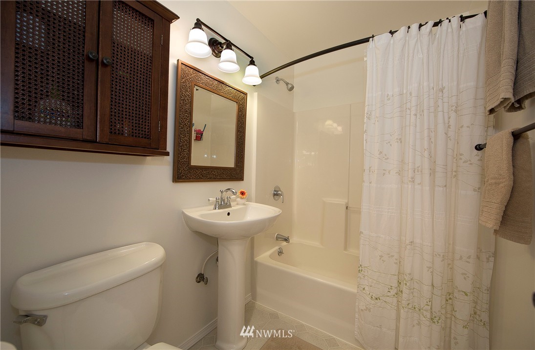 19726 100th Avenue Northeast Bothell, WA 98011 - Photo 11 of 19 Gallery Image 11