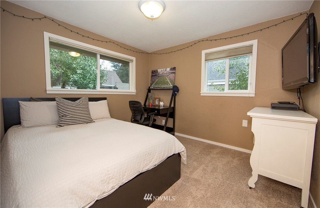 19726 100th Avenue Northeast Bothell, WA 98011 - Photo 12 of 19 Gallery Image 12