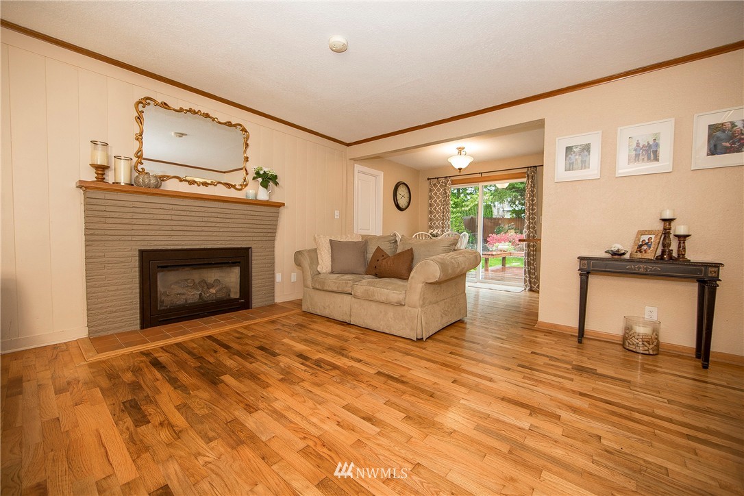 19726 100th Avenue Northeast Bothell, WA 98011 - Photo 3 of 19 Gallery Image 3