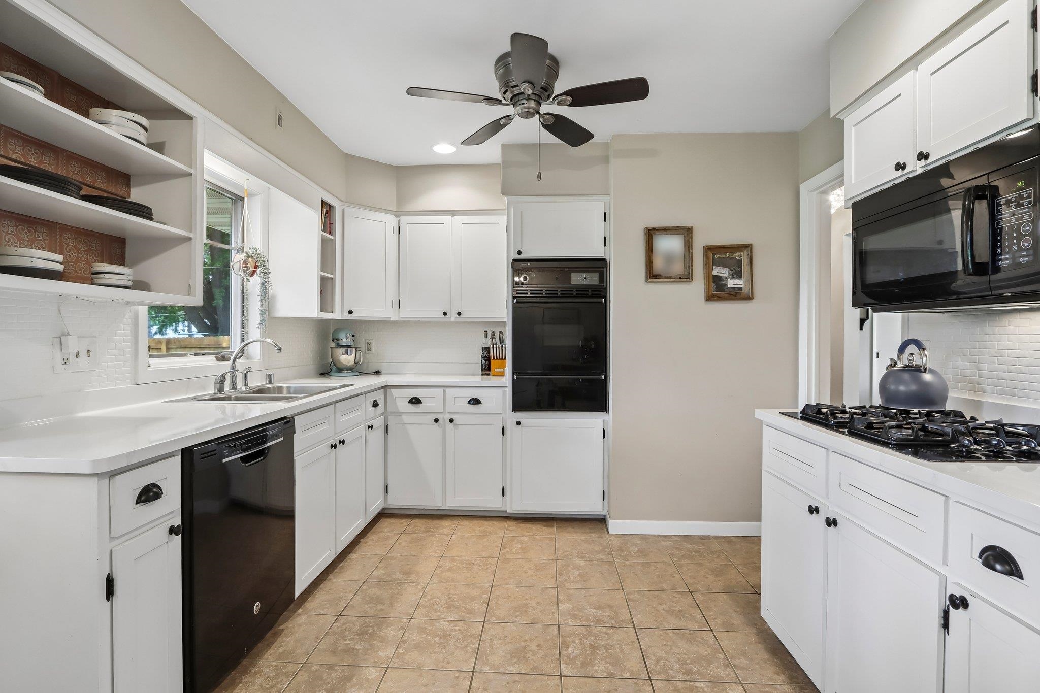 204 6th Street Waunakee, WI 53597 - Photo 13 of 58