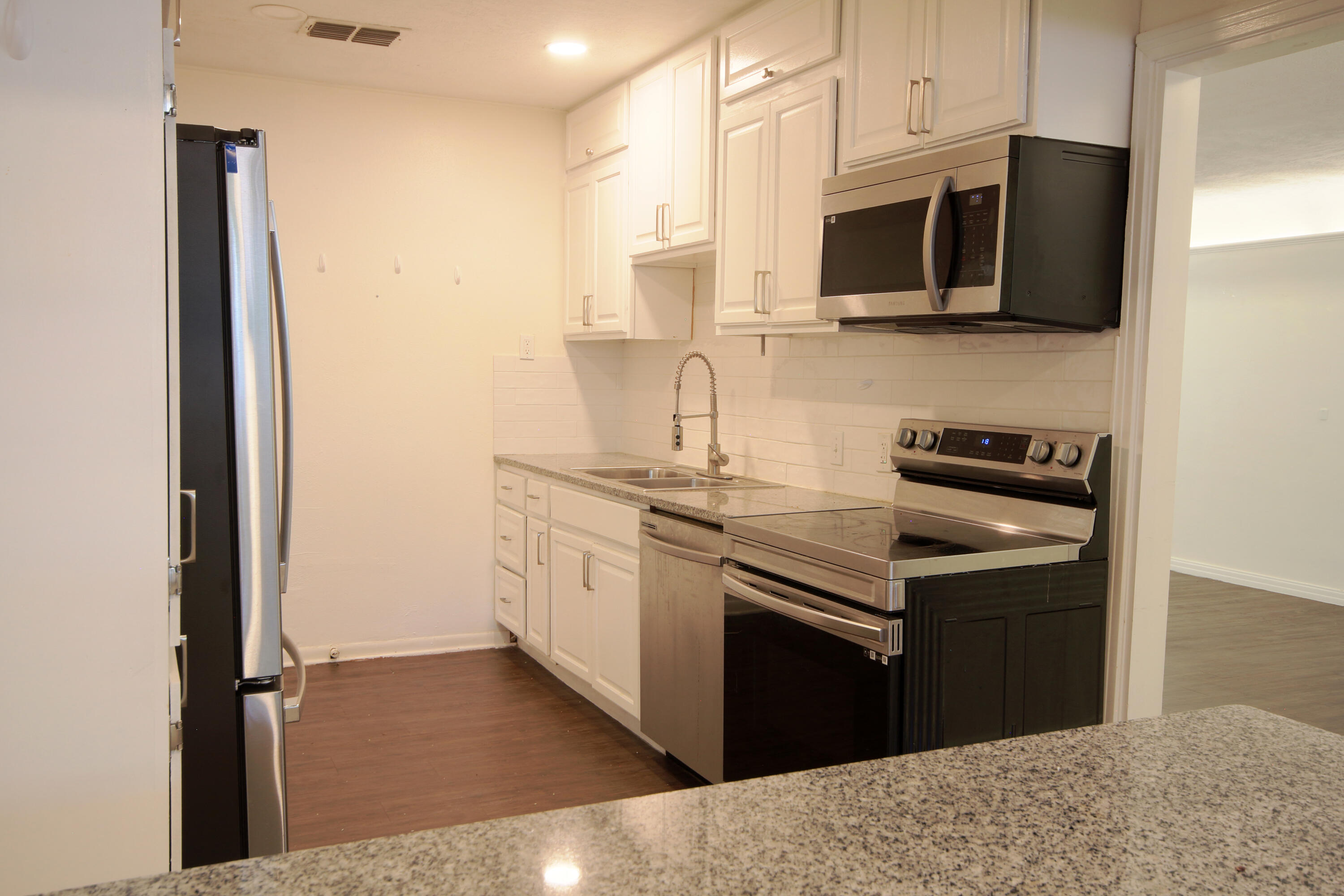3104 29th Street Lubbock, TX 79410 - Photo 6 of 16 kitchen b