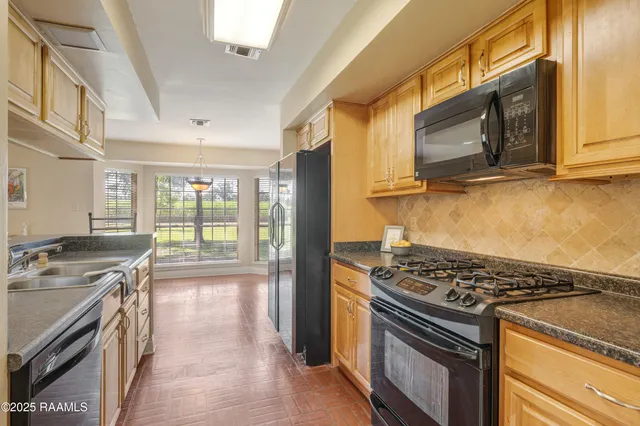 $249,000 | 408 Estate New Iberia La, New Iberia, LA 70563