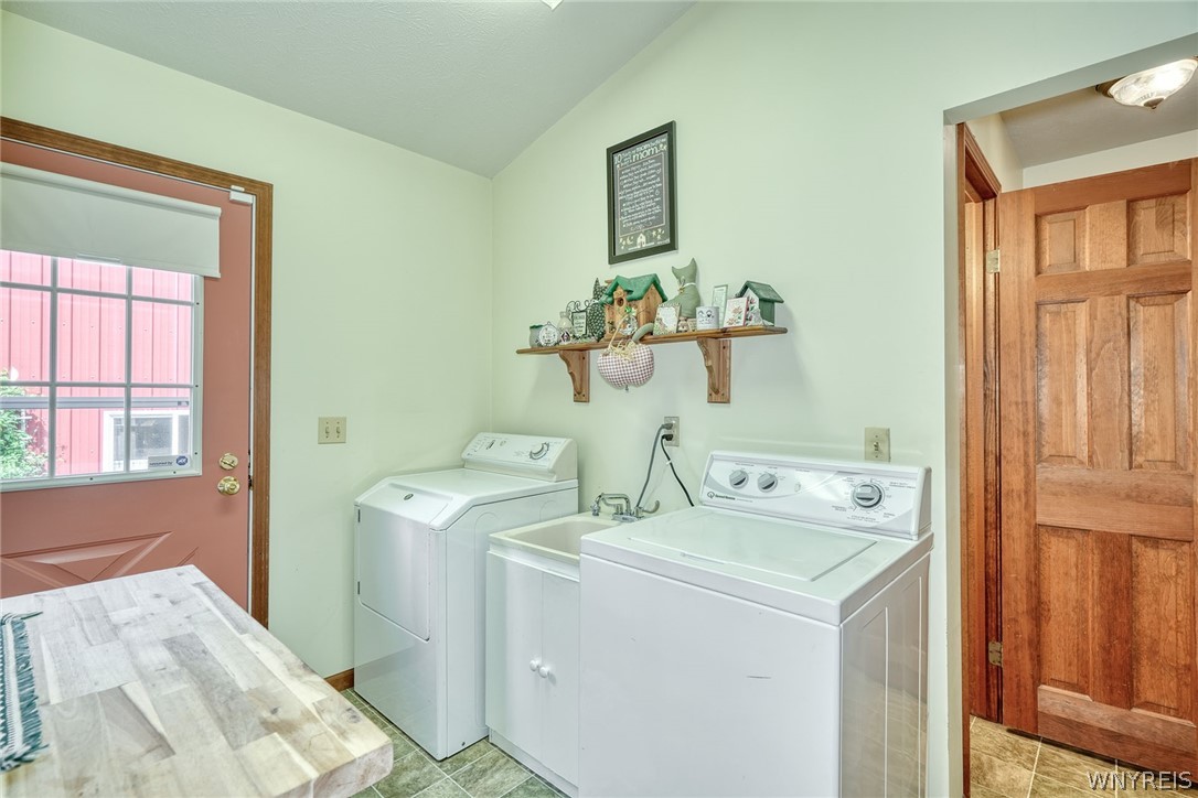 2492 Lakeville Road Avon, NY 14414 - Photo 23 of 36
