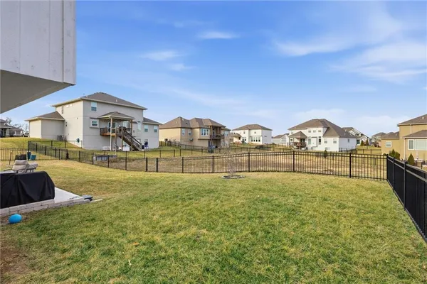 $614,000 | 318 Old Trail Run, Kearney, MO 64060