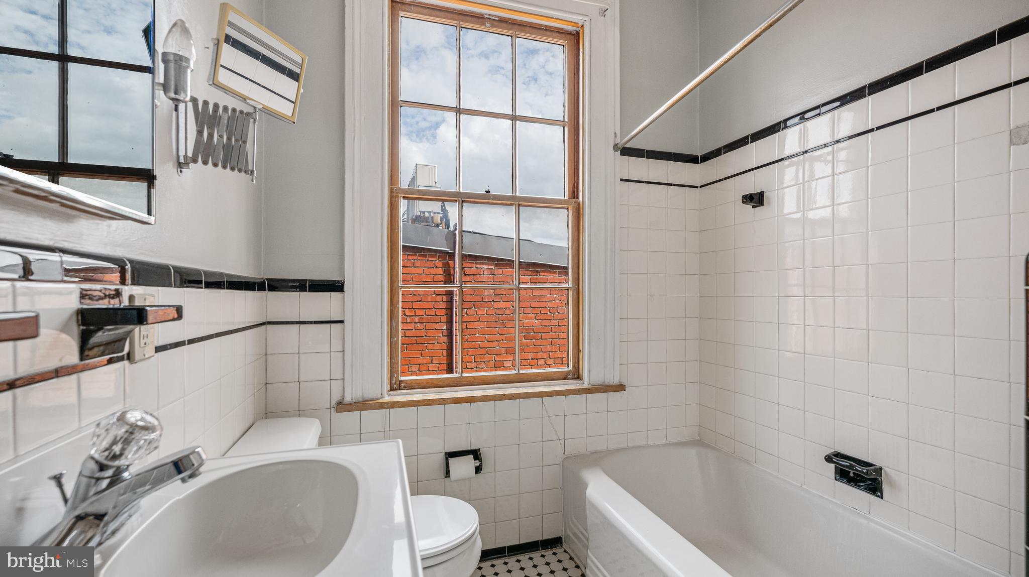 130 West 3rd Street Frederick, MD 21701 - Photo 33 of 52 3RD FL TILE BATH