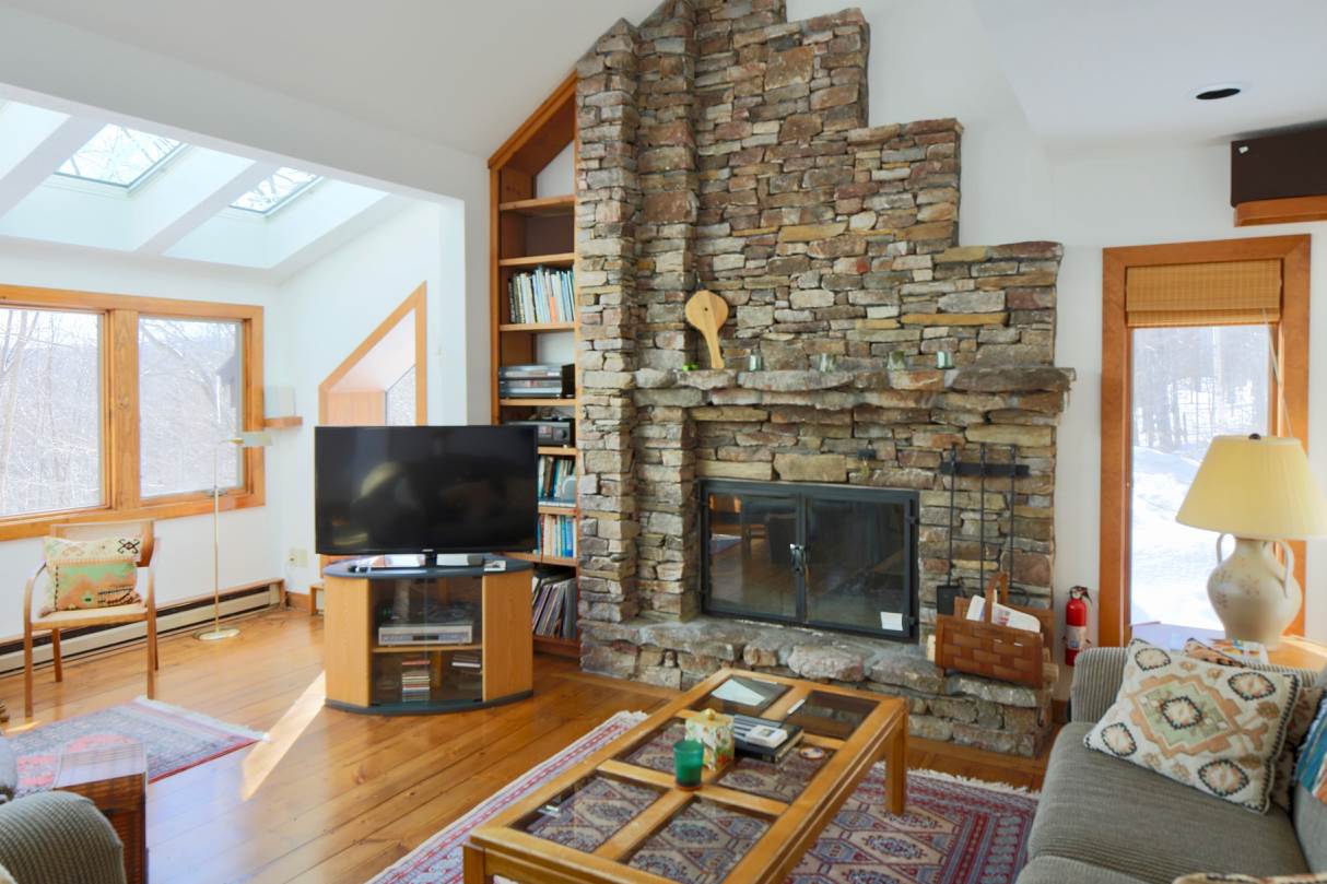 84 Merlin Way Plymouth, VT 05056 - Photo 6 of 34 Gallery Image 6