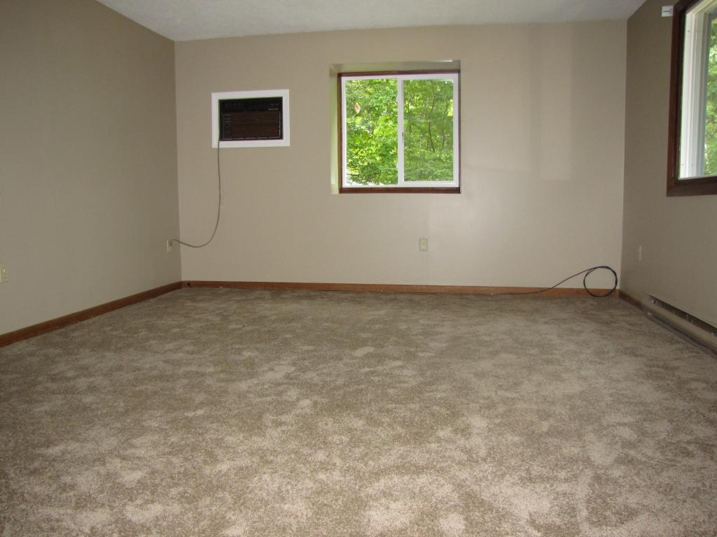 38 Scenic Drive, Unit R Derry, NH 03038 - Photo 4 of 18