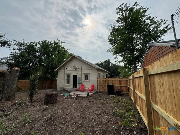 $129,000 | 1303 South 13th Street, Temple, TX 76504