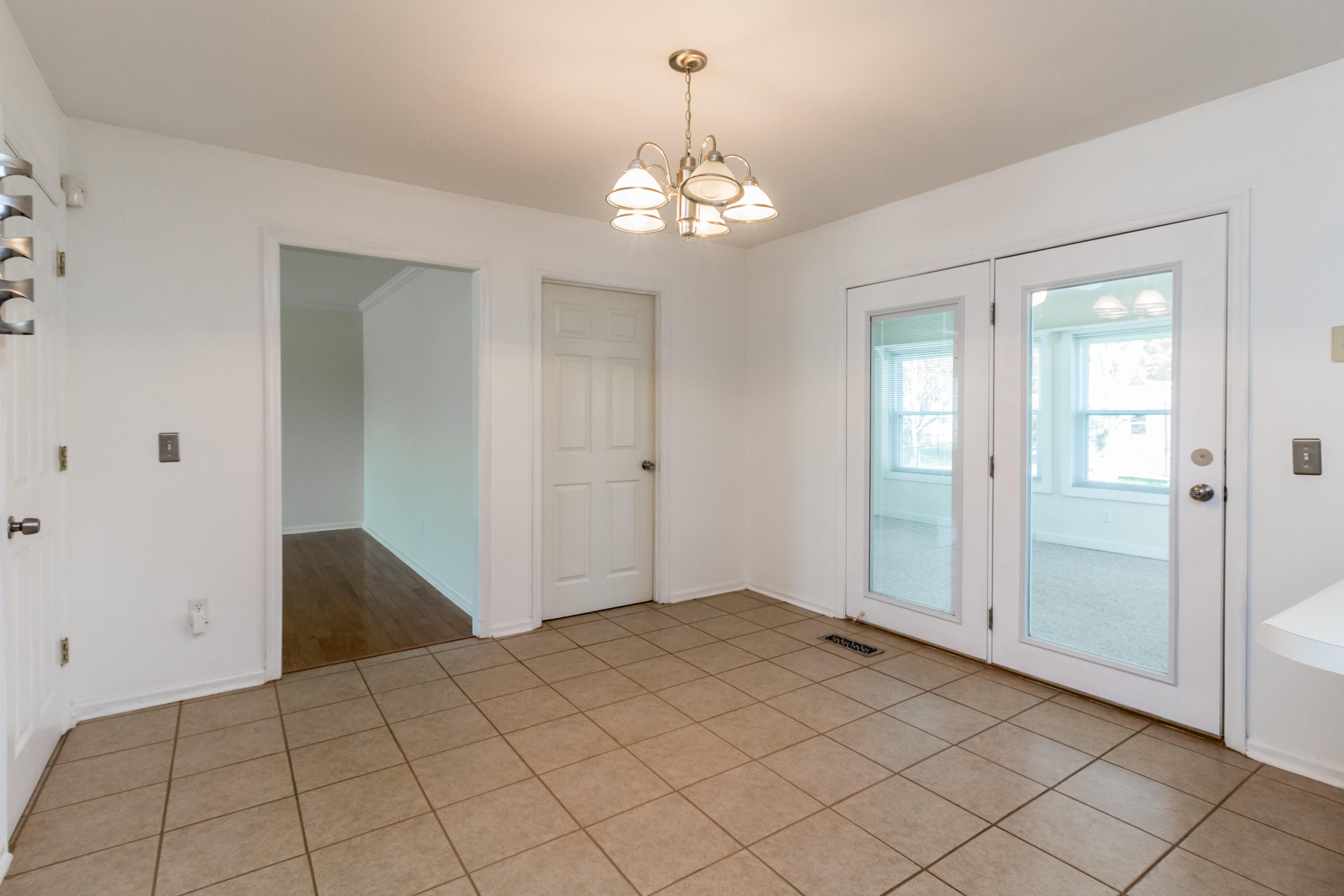 858 Graysville Road Chattanooga, TN 37421 - Photo 9 of 36 11