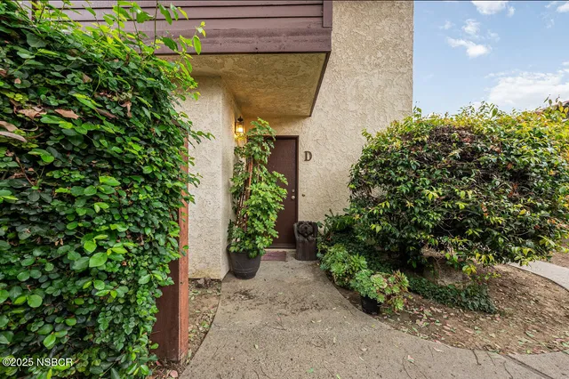 $335,000 | 1210 East Walnut Avenue, Unit D, Lompoc, CA 93436